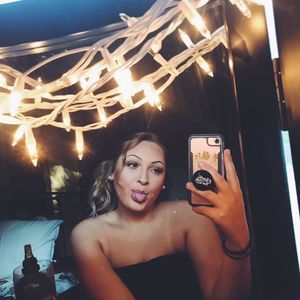 Meet your Posher, Faith